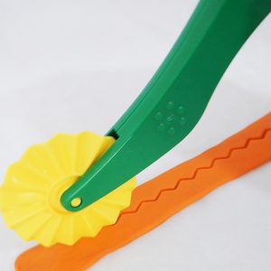 ชุดมีดตัดดินน้ำมันพลาสติก 3 แบบ (Clay Rollers Set) - Image 4