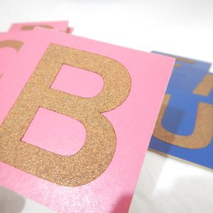 แผ่นอักษรทรายพิมพ์ใหญ่พร้อมกล่อง - Image 4