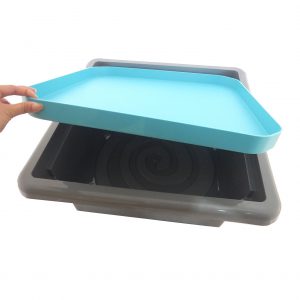 ชุดถาดกิจกรรมสร้างสรรค์สีเทา-ฟ้า พร้อมขาตั้งมีล้อเลื่อนสูง  48.5 cm (Fun2 Play Activity Tray with Stand 48.5 cm  (Grey - Blue)) - Image 4