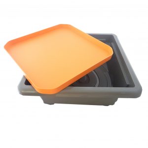 ชุดถาดกิจกรรมสร้างสรรค์สีเทา - ส้ม พร้อมขาตั้งมีล้อเลื่อนสูง  58 cm (Fun2 Play Activity Tray with Stand 58 cm (Grey - Orange)) - Image 3